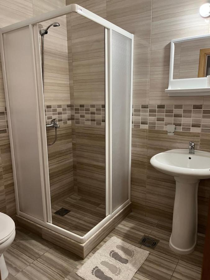 Apartmani Goran I Jelena Zec 布德瓦 外观 照片