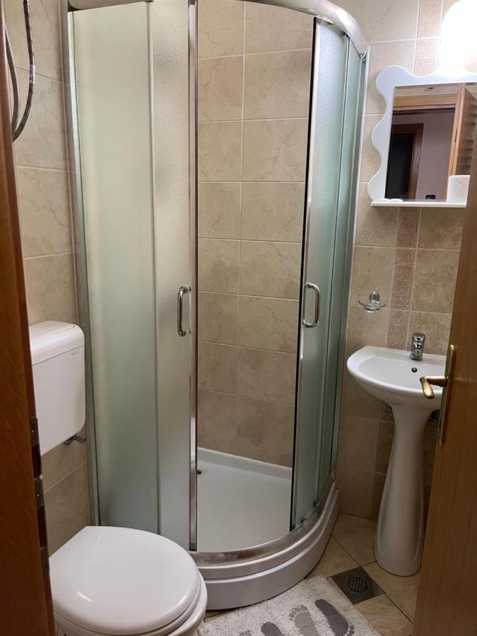 Apartmani Goran I Jelena Zec 布德瓦 外观 照片