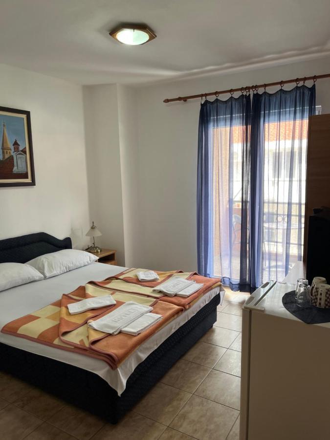 Apartmani Goran I Jelena Zec 布德瓦 外观 照片