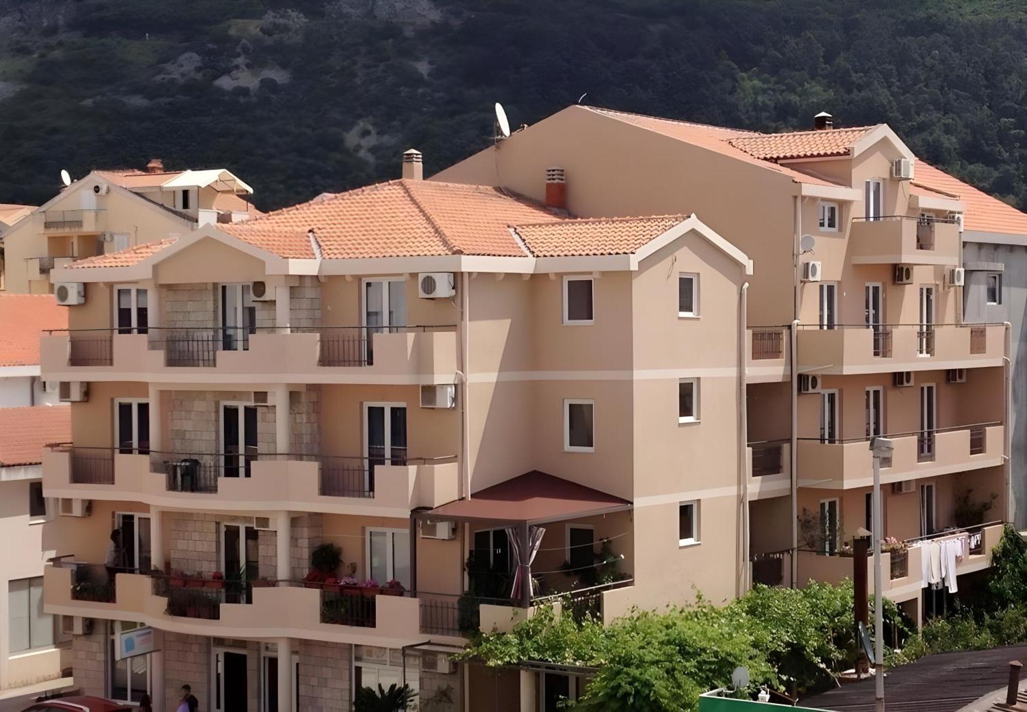 Apartmani Goran I Jelena Zec 布德瓦 外观 照片